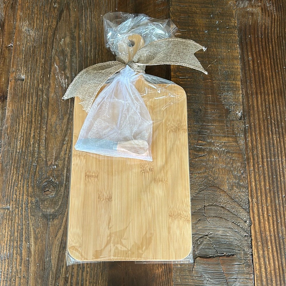 Solid Wood Cheese Board & Cheese Knife.  New